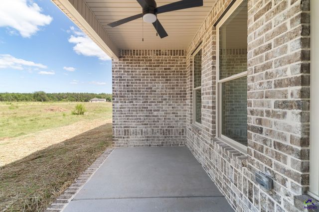 215 Farmland Circle, Perry, GA 31069