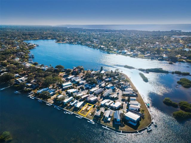 800 CHESAPEAKE DRIVE 12, Tarpon Springs, FL 34689