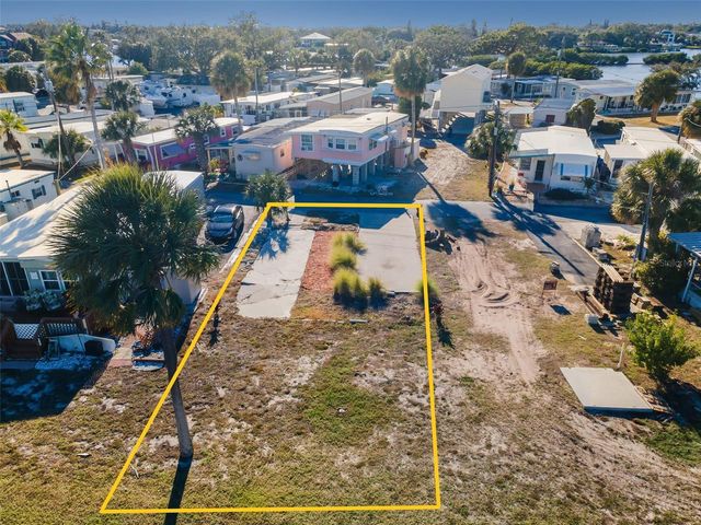 800 CHESAPEAKE DRIVE 12, Tarpon Springs, FL 34689