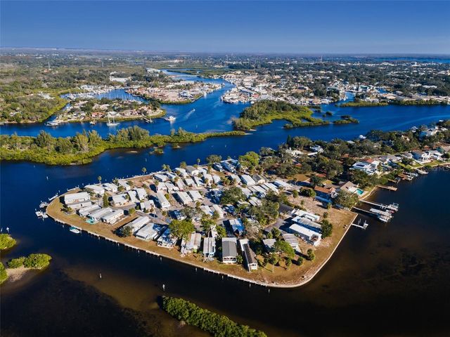 800 CHESAPEAKE DRIVE 12, Tarpon Springs, FL 34689