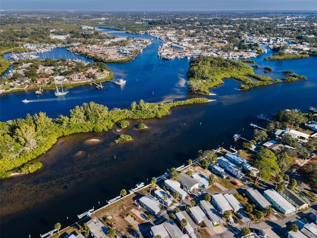 800 CHESAPEAKE DRIVE 12, Tarpon Springs, FL 34689