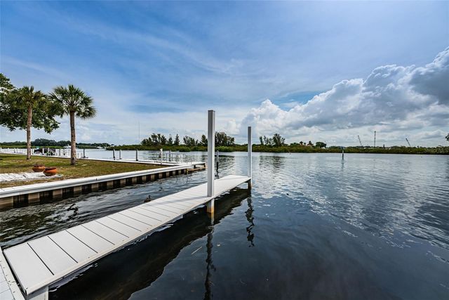 800 CHESAPEAKE DRIVE 12, Tarpon Springs, FL 34689