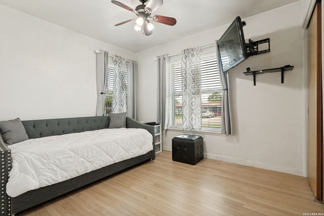 363 E Rampart, San Antonio, TX 78216