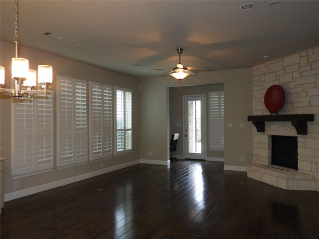 3448 Poinsettia Way, Irving, TX 75038