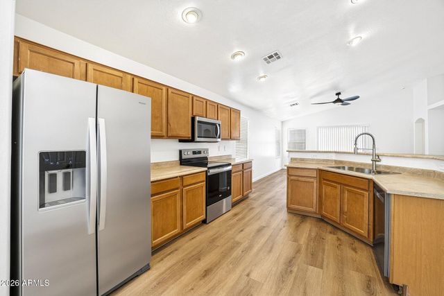1582 E LEAF Road, San Tan Valley, AZ 85140