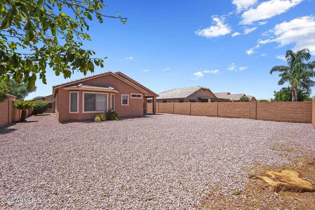 1582 E LEAF Road, San Tan Valley, AZ 85140