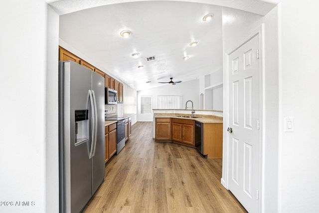 1582 E LEAF Road, San Tan Valley, AZ 85140