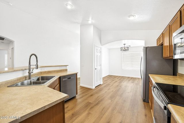 1582 E LEAF Road, San Tan Valley, AZ 85140