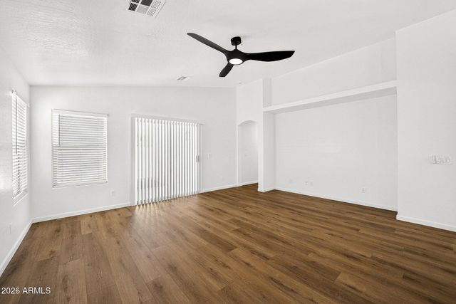 1582 E LEAF Road, San Tan Valley, AZ 85140