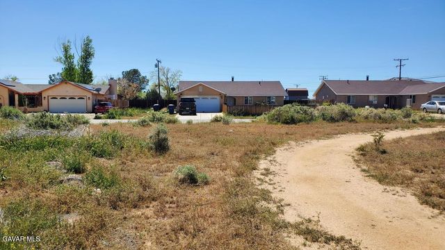 Fernwood Ave Near Neuralia Rd, California City, CA 93505