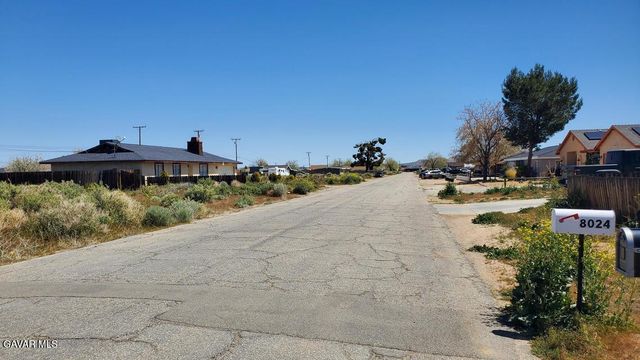 Fernwood Ave Near Neuralia Rd, California City, CA 93505