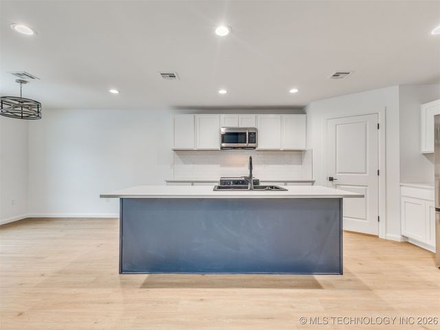 726 E 38th Street N, Tulsa, OK 74106