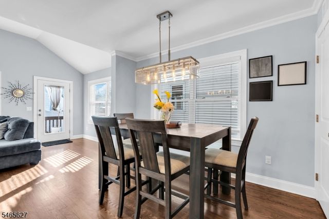 42 Deerfield Rd, Parsippany-troy Hills Twp., NJ 07054
