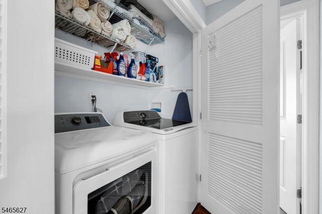 42 Deerfield Rd, Parsippany-troy Hills Twp., NJ 07054