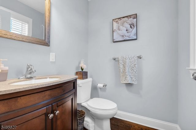 42 Deerfield Rd, Parsippany-troy Hills Twp., NJ 07054