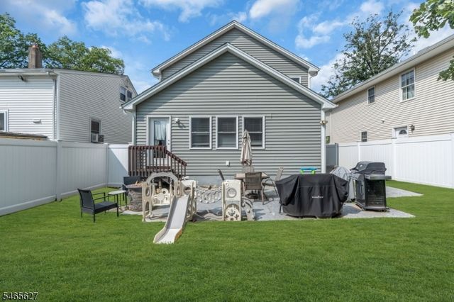 42 Deerfield Rd, Parsippany-troy Hills Twp., NJ 07054