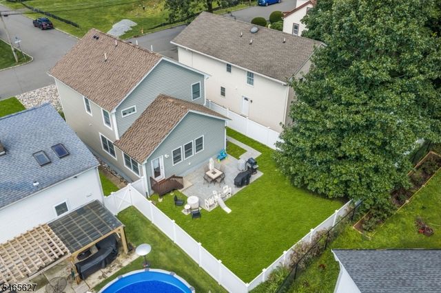 42 Deerfield Rd, Parsippany-troy Hills Twp., NJ 07054