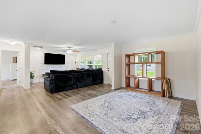 417 Glover Street, Hendersonville, NC 28792