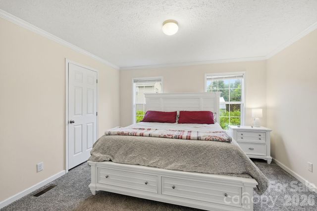 417 Glover Street, Hendersonville, NC 28792