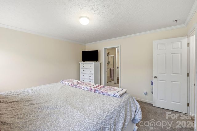 417 Glover Street, Hendersonville, NC 28792