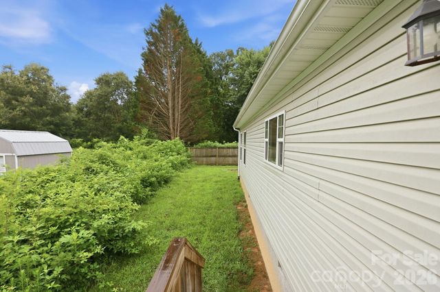 417 Glover Street, Hendersonville, NC 28792