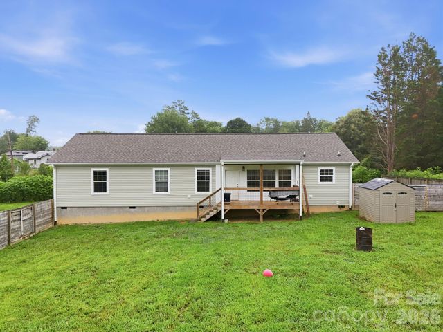 417 Glover Street, Hendersonville, NC 28792