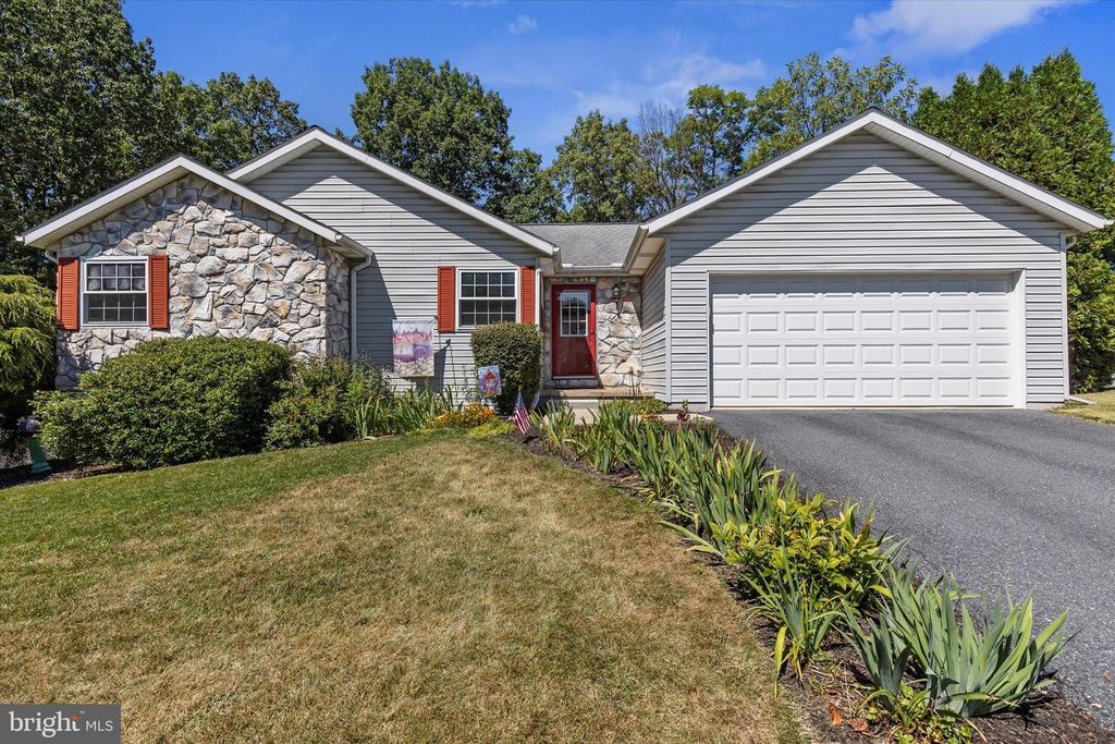 131 LITCHFIELD RD, Harrisburg, PA 17112