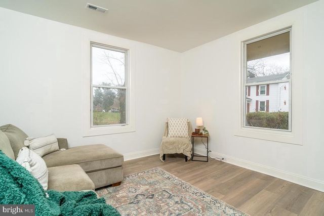 120 CHARLES ST, Gordonsville, VA 22942