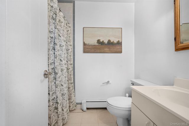 524 Livingston Street, Westbury, NY 11590