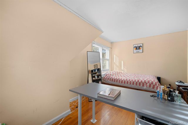 524 Livingston Street, Westbury, NY 11590