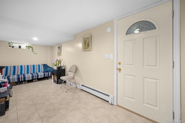 524 Livingston Street, Westbury, NY 11590