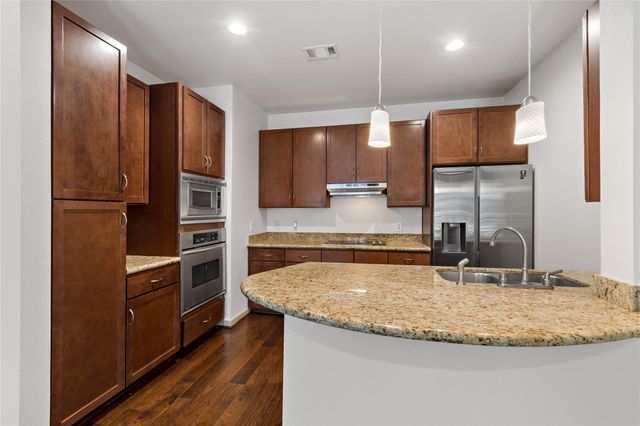 505 Jackson Hill Street 103, Houston, TX 77007