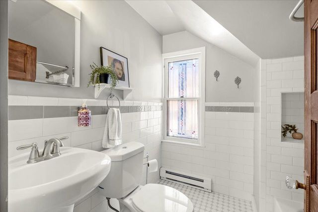 3821 Bloomington Avenue, Minneapolis, MN 55407