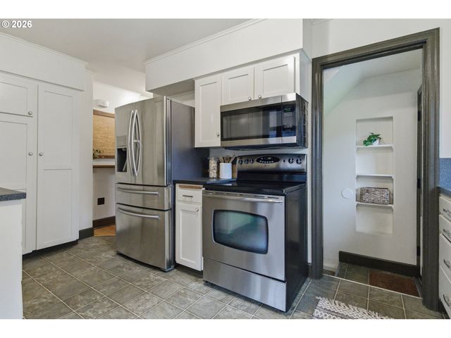 4444 Ne Oregon St, Portland, OR 97213