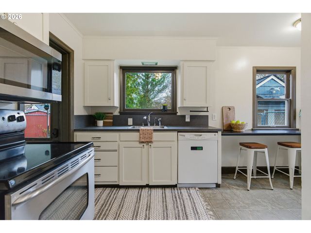 4444 Ne Oregon St, Portland, OR 97213