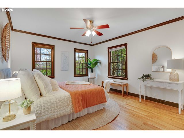 4444 Ne Oregon St, Portland, OR 97213