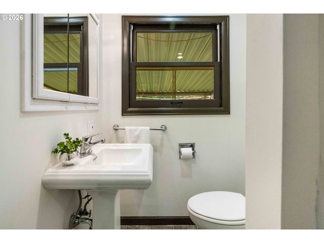 4444 Ne Oregon St, Portland, OR 97213