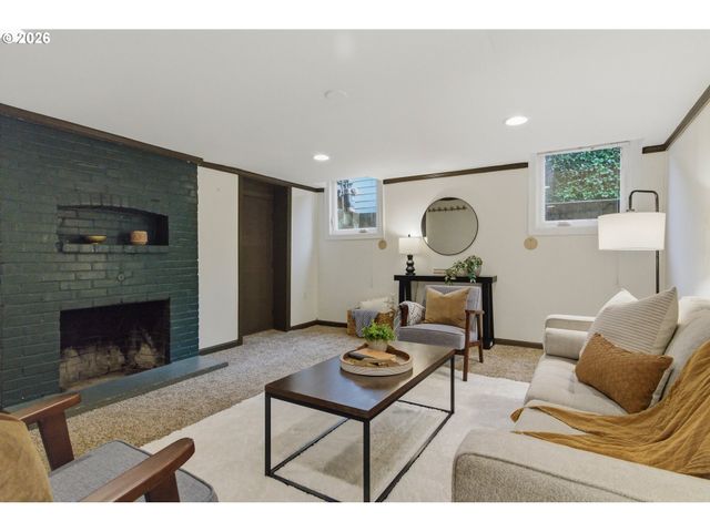 4444 Ne Oregon St, Portland, OR 97213