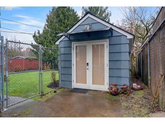 4444 Ne Oregon St, Portland, OR 97213