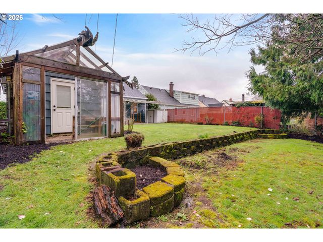 4444 Ne Oregon St, Portland, OR 97213