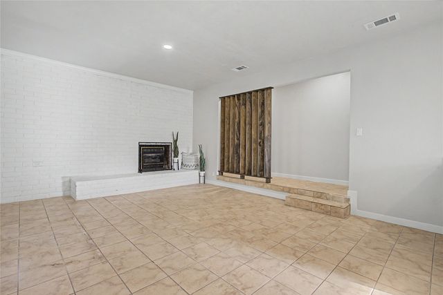 7232 Monterrey Drive, Fort Worth, TX 76112