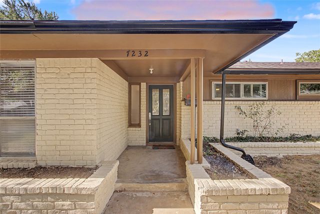 7232 Monterrey Drive, Fort Worth, TX 76112