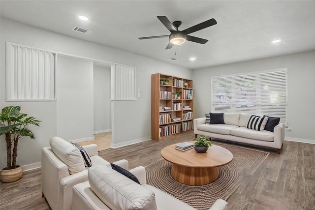 7232 Monterrey Drive, Fort Worth, TX 76112