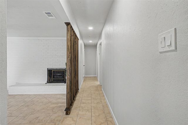 7232 Monterrey Drive, Fort Worth, TX 76112