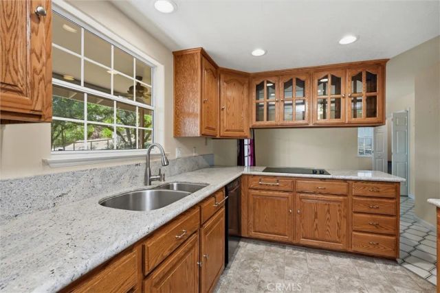 18325 Pinnacle Court, Hidden Valley Lake, CA 95467