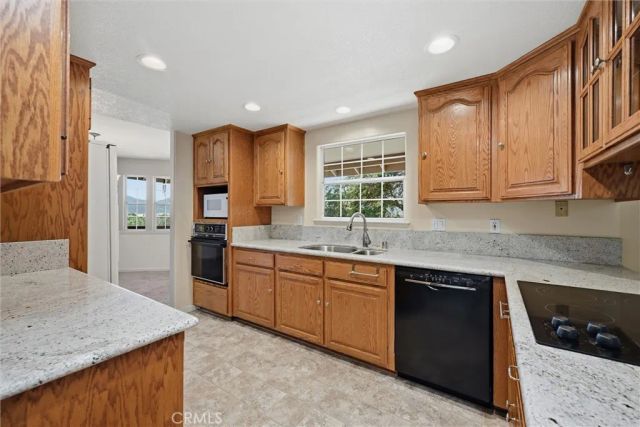18325 Pinnacle Court, Hidden Valley Lake, CA 95467