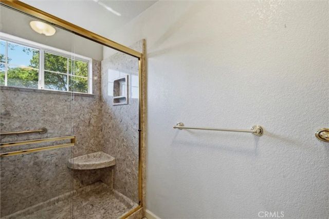 18325 Pinnacle Court, Hidden Valley Lake, CA 95467