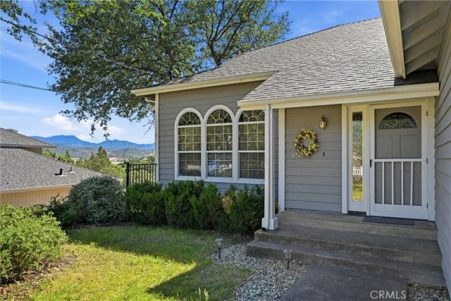18325 Pinnacle Court, Hidden Valley Lake, CA 95467