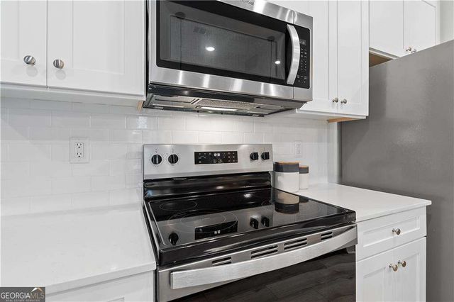 8203 Tiger Way, Riverdale, GA 30296