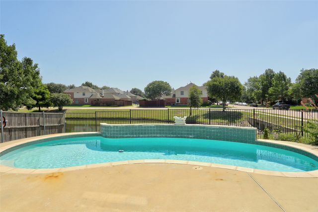 811 Water Oak Drive, Allen, TX 75002